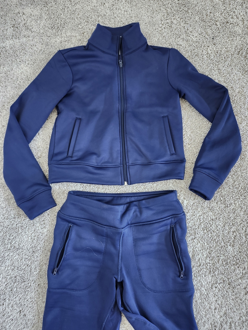 Medium Cropped Sweater Long Sleeve Full Zip Blue Navy Fleece Workout Exercise